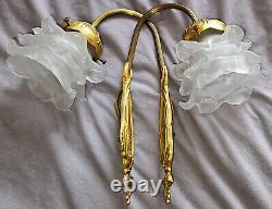 2 Wall Lights from the 1920s in Art Nouveau Style, Gilded Bronze and Frosted Glass Tulips