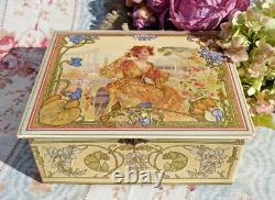 ANTIQUE BOX ice-like Art Nouveau style Mucha around 1900