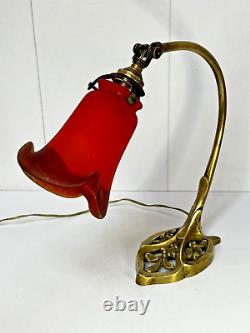 ART NOUVEAU BRONZE AND GLASS PASTE LAMP, 1900, 20th century.