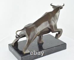 Animalier Bull Statue Sculpture in Art Deco Style Art Nouveau Bronze