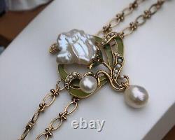 Art Nouveau Bracelet Green Leaf White Baroque Pearl Vintage Style QD12