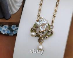 Art Nouveau Green Leaf White Baroque Pearl Vintage Style Necklace QD12