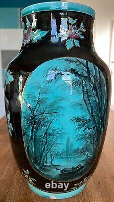 Art Nouveau Lunéville Vase in the style of Keller and Guérin. H 29 cm. Good condition.