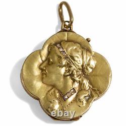 Art Nouveau Um 1900 Style Old Medallion Pendant, 750 Gold / Clover