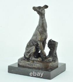 Bronze Animalier Hunting Dog Sculpture in Art Deco Style Art Nouveau