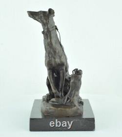 Bronze Animalier Hunting Dog Sculpture in Art Deco Style Art Nouveau