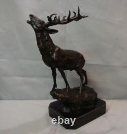 Bronze Deer Animalier Hunting Statue Sculpture in Art Deco and Art Nouveau Styles