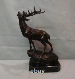 Bronze Deer Animalier Hunting Statue Sculpture in Art Deco and Art Nouveau Styles