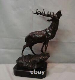 Bronze Deer Animalier Hunting Statue Sculpture in Art Deco and Art Nouveau Styles