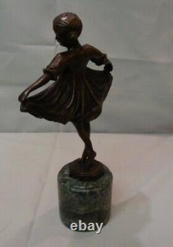 Bronze Statue: Classic Ballet Dancer in Art Deco and Art Nouveau Style