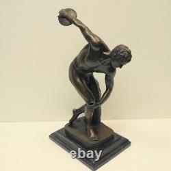 Bronze Statue: Nude Discobolus in Art Deco Style, Art Nouveau Style, Signed Bronze