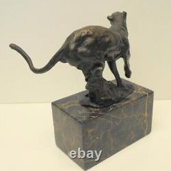 Bronze Statue of Cheetah Animalier in Art Deco Style, Art Nouveau Bronze Sign