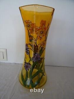 Glass vase decorated with enamel, signed in Art Nouveau style, 30 cm