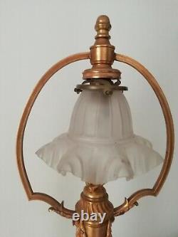 Lamp In Bronze Very Decoratlve Style Louis XVI With His Magnific Tulipe