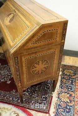 Louis Style Marquetry Commode Offices XVI Time XX