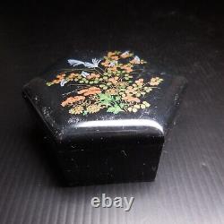 Miniature black jewel box set in Art Nouveau style with Asian flowers Hong Kong N6893