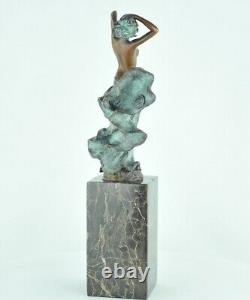 Nude Dancer Sexy Statue Sculpture in Art Deco Style Art Nouveau Bronze Massif