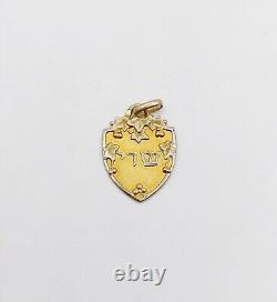 'Pendant in Art Nouveau Style, Finely Decorated with 18k Gold and Adorned with Hebrew Characters'