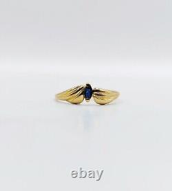 Ring in Art Nouveau style with 18k sapphire in navette cut (circa 1970)