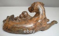 Sculpture Statue of Hunting Dog in Art Deco and Art Nouveau Style Bronze