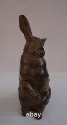 Sculpture Statue of Rabbit Hare Animalier Hunting Style Art Deco Style Art Nouveau