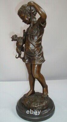 Solid Bronze Signed Statue Sculpture in Art Deco Style Art Nouveau