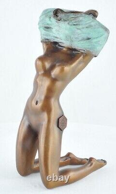 Solid bronze pin-up sexy style art deco style art nouveau statue sculpture