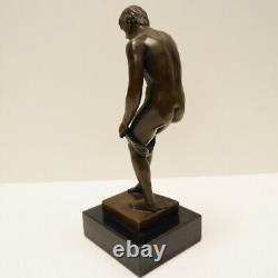 Statue Sculpture Athlete Sexy Style Art Deco Style Art Nouveau Solid Bronze Sig