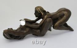 Statue Sculpture Couple Sexy Style Art Deco Style Art Nouveau Massive Bronze Sign