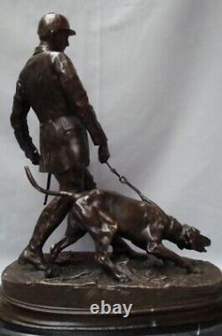 Statue Sculpture Dog Hunting Animalier Valet Style Art Deco Style Art Nouveau B