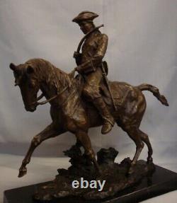 Statue Sculpture Horse Hunting Animalier Valet Art Deco Art Nouveau Style