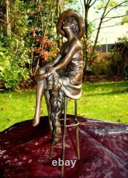 Statue Sculpture Young Lady Pin-up Hat Art Deco Art Nouveau Bronze