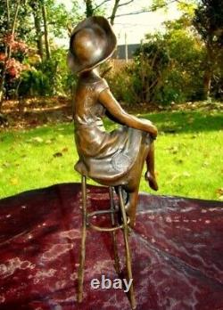 Statue Sculpture Young Woman Pin-up Hat Art Deco Style Art Nouveau Bronze