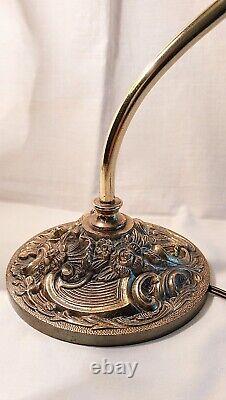 Translation: Antique Very Pretty Art Nouveau Brass Swan Neck Desk Lamp