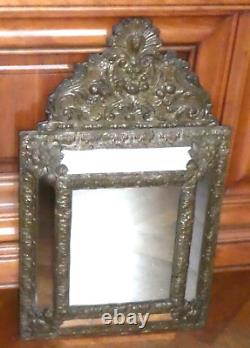 Ancien MIROIR A PARCLOSE Laiton Repousse XIX/XX ème Style Baroque Art Nouveau