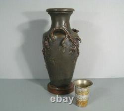 Ancien Vase Régule Patiné Style Art Nouveau Signé Moreau Décor Hirondelle Fleur