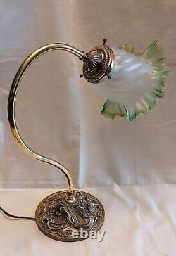 Ancienne Très Jolie Lampe De Bureau Col De Cygne En Laiton, Style Art Nouveau