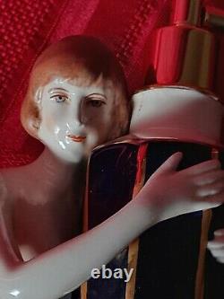 Beau vaporisateur en porcelaine de royal dux jeune femme nue de style art déco