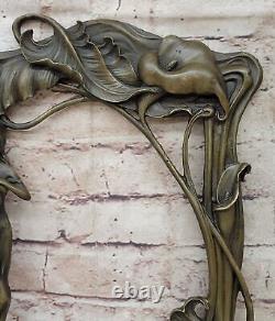 Classique Style Art Nouveau Bronze Sculpture Femme Et Tulipe Par Milo Art Nr