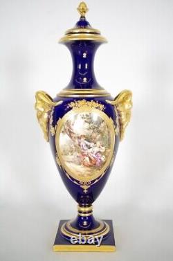 Gustave Asch paire de vases en porcelaine style Sèvres