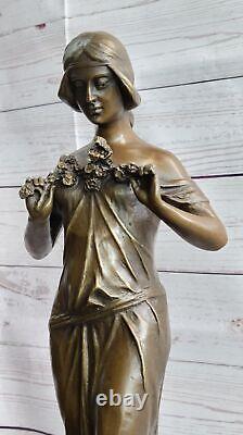 Jean La Style Art Nouveau Femelle Personifying Ressort Bronze Sculpture Statue