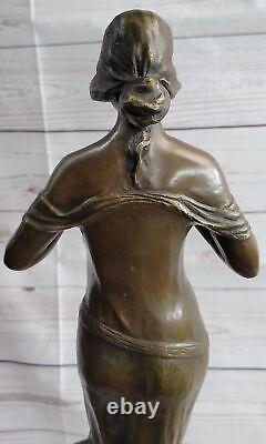 Jean La Style Art Nouveau Femelle Personifying Ressort Bronze Sculpture Statue