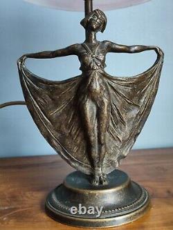 Lampe a poser en bronze style art nouveau