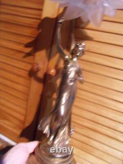 Lampe chevet bureau statue femme au style art nouveau deco