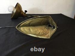 # Lampe lanterne Art Nouveau, en bronze style Arts & Crafts WAS Benson année 20