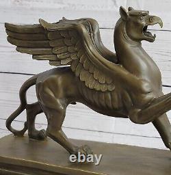 Merveilleux Style Art Nouveau Gothique Gargouille Griffin Bronze Sculpture Fonte