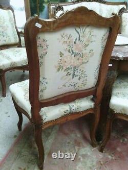 Salon canapé deux fauteuils 4 chaises style Louis XV noyer soie fleurie