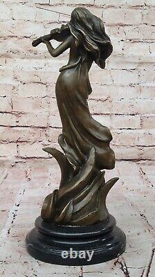 Signée Style Art Nouveau Bronze Femme à Jouer Violon Statue de Collection