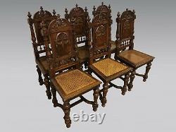 Six chaises de salle à manger style Renaissance