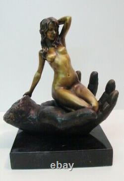 Statue Pin-up Nu Style Art Deco Style Art Nouveau Bronze massif Signe